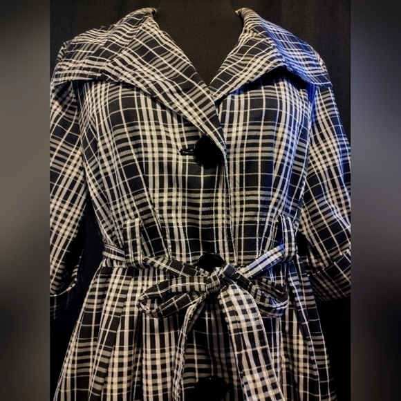 PLAID Short-sleeved Coat - Picture 4 of 8